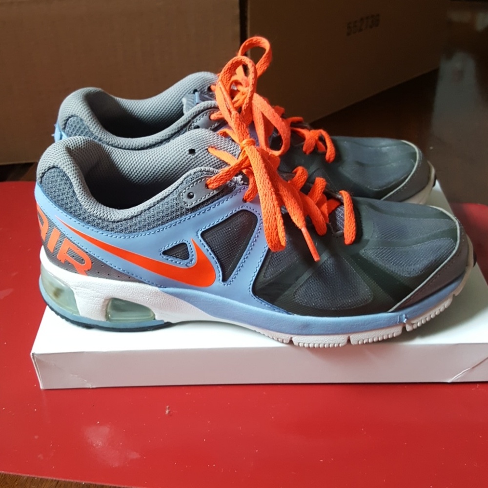 21:08 - Nike Air Max Womens Sneakers